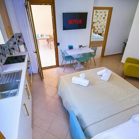 Petite Palace ريثيمنو المظهر الخارجي الصورة